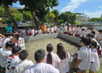 臺東縣府教育處與國立臺灣大學生物資源暨農學院實驗林管理處共同合作，在永安國小、康樂國小、東海國中等三所學校推展生物多樣性計畫，展開以甲蟲飼養培育、樹木病蟲害健檢、樹木修剪維護教學三大主題的自然正成長課程