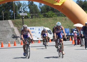 2024臺東巴歌浪超級鐵人三項賽及第六屆臺東活水湖長泳嘉年華，將於10月19、20日(六、日)在臺東森林公園活水湖舉辦