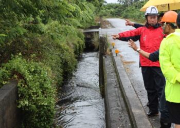 臺東市長陳銘風今(1)日一早再次召開防災會議，並全力備戰，降低颱風可能帶來的影響