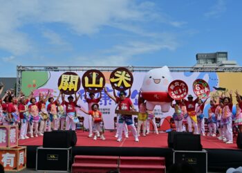 臺東縣衛生局今(20)日在南京路臺東市民廣場舉行『2024臺東健康嘉年華』