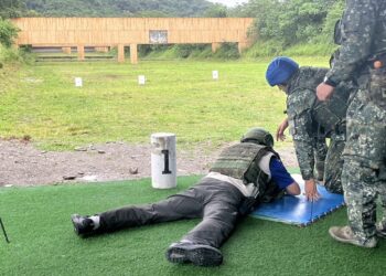 臺東首梯替代役備役役男實彈射擊訓練演訓，日前在太平營區靶場實施