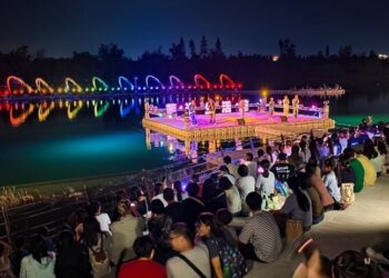 集結海洋文化、藝術、商業及娛樂的盛宴『2024藍海生活節』13日晚在臺東活水湖精彩落幕，活動吸引近9萬人次到訪