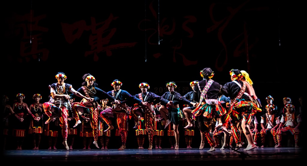 2024年『驚嘆樂舞』將於11月28日(四)晚上7:00至9:20在台東文化中心演藝廳舉行