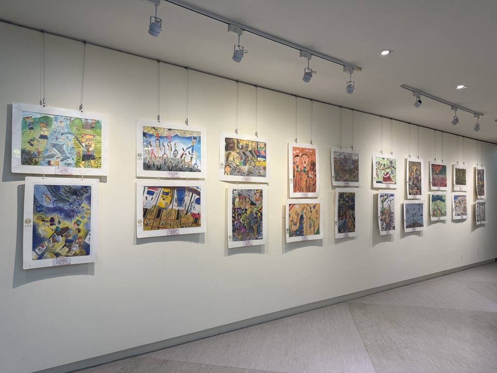 第55屆世界兒童畫展臺東巡迴展即日起至12月1日在臺東縣藝文中心二樓展覽室及藝廊辦理