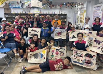 臺東縣政府原住民族行政處透過『懷舊創新計畫』，展示了臺東部落長者們豐富多樣的懷舊創作