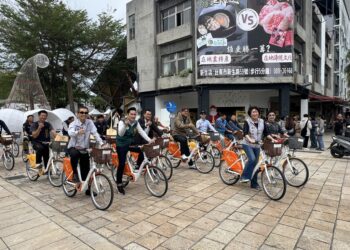 臺東縣政府積極推動臺東慢經濟及淨零排放，規劃設置公共自行車場站，成為臺灣東部第一個引入YouBike的城市