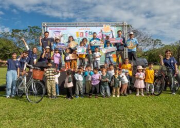 臺東縣稅務局於12/7舉辦『租稅好好玩童樂會』親子健走活動，吸引了許多家庭共慶盛舉