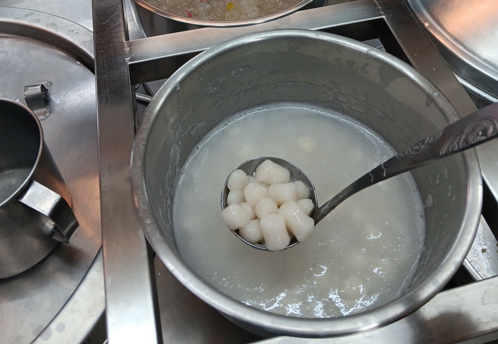 臺東縣衛生局前往縣內冷飲店、超市、賣場…等抽驗22件湯圓食品皆合格，請民眾安心食用