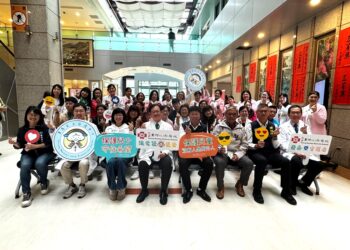 衛政、社政、警政、兒福機構及民意代表與醫院一起齊力為兒少保護努力