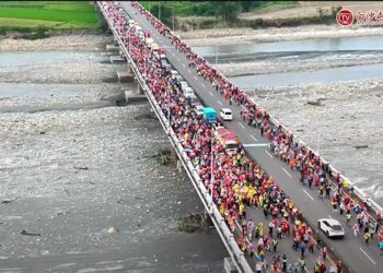白沙屯媽祖會去南投?關鍵路口猶豫超久「大迴轉」