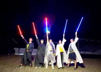 巧遇國際星戰日 「來恆春擁抱宇宙」草地觀星音樂會藏彩蛋光劍舞驚喜登場