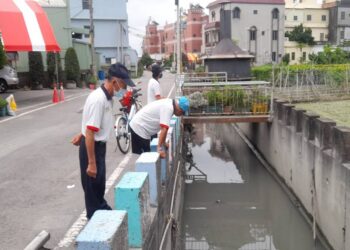 彰縣地面水體垃圾攔除成果再獲肯定   連續第五年獲特優佳績