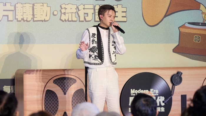 許富凱為老歌新唱做足功課(圖/臺北流行音樂中心 提供)