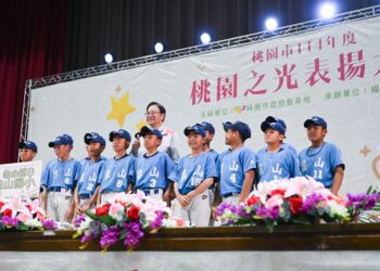 桃園學子表現卓越     張善政肯定各校競賽佳績     勉勵「桃園之光」追求卓越