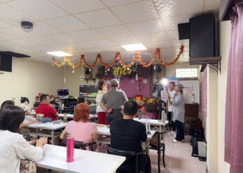 影音/美女歌手楊惠絜新專輯《唱起歌兒來》 粉絲:陶醉了