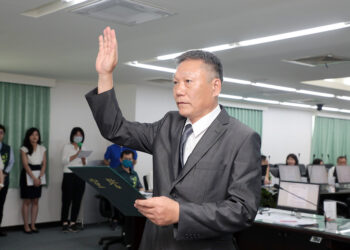 新營區長陳宏田宣誓就職 黃偉哲勉勇於承擔、做得更好