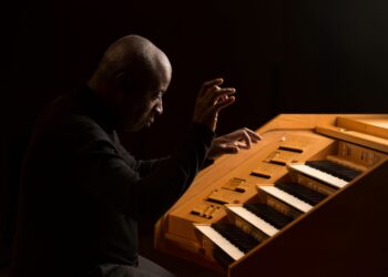屏東演藝廳邀請韋恩・馬歇爾大師 10月1日演出《月光美聲》音樂會