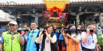 「靈蛇報喜，吉蛇祿來」  2025鹿港慶端陽-龍王祭熱鬧登場