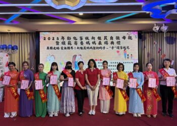 母愛無國界「手」護家扶兒  家扶表揚新住民自強母親