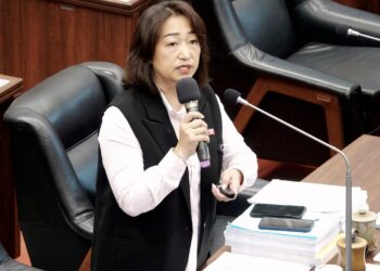 高雄議員李雅芬 爭取高大特區、楠梓增設國中、小學