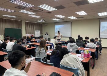 「快一秒，危一生」　屏警進校園提醒：違規不是勇敢，是冒險！