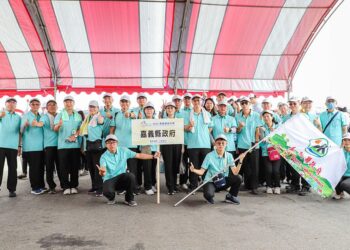 嘉義縣第39屆端午龍舟賽登場 48隊奮力開划