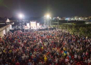 「2025我們生活節」鐵獅玉玲瓏嗨進萬丹 5000名鄉親擠爆現場