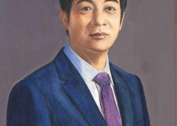 郭綜合總裁郭宗正獻畫賴清德總統 體現醫療與藝術融合