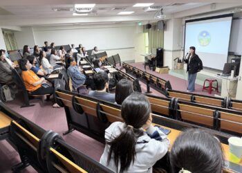 揮別青春期情緒風暴 專家傳授家長「情緒魔法」