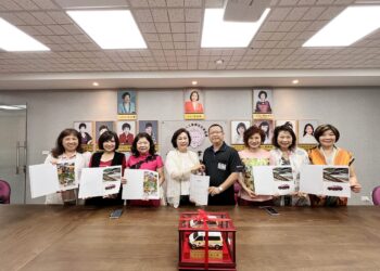 世界華人工商婦女企管協會捐贈救護救災車 總會長林淑敏:用實際行動支持第一線辛苦人員