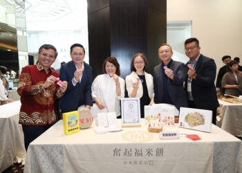 嘉義市赴馬來西亞旅遊推廣出奇招 大白熊、喔熊現身拚觀光