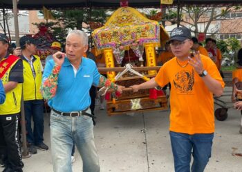 前馬公市長葉竹林參加澎湖馬公城隍廟環島繞境祈福活動。(翻攝自葉竹林臉書)