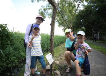 頂庄獨角仙生態季熱鬧登場　永續、復育理念從小扎根