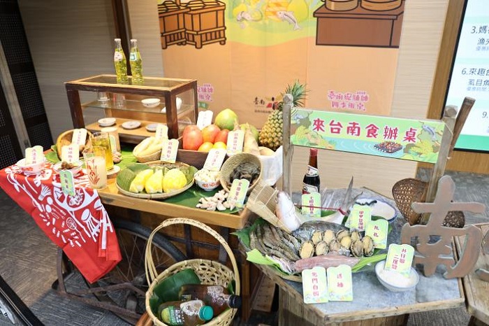 本次夏季辦桌選擇臺南濱海地區的在地食材,打造「臺南味」無菜單料理。(臺南市政府提供)