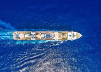 麗星郵輪雙船進港高雄港   探索星號南北雙港限時限量加碼優惠