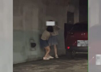 影音/雪隧內母女避車彎打架 互將對方手機丟出車外