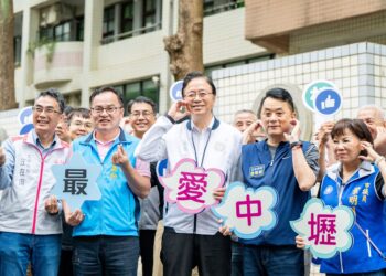 有限經費解決大問題     張善政視察中壢興隆街拓寬     為在地居民帶來宜居環境