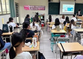 假煙真毒,喪屍不遠    守護青少年,拒毒從家開始