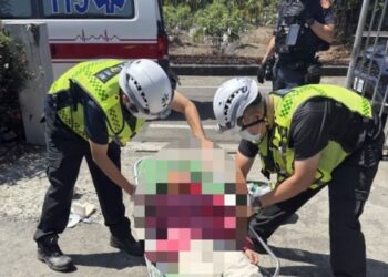 老翁倒臥路旁 枋警巡邏及時發現協助返家