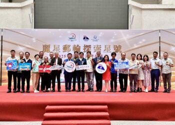 麗星夢郵輪雙船聯手　打造高雄多元新航線