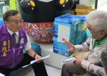 高雄非法選舉看板有礙觀瞻 司法改革黨高雄市黨部抗議高市府無作為