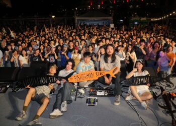 新北河海音樂季淡水開唱 漁人舞台首日樂迷爆棚 老王樂隊壓軸嗨翻全場