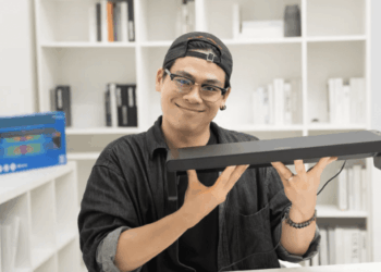 PHILIPS飛利浦全球首創旗艦品「SPA6500喇叭螢幕支架」　6/2開放嘖嘖早鳥預購