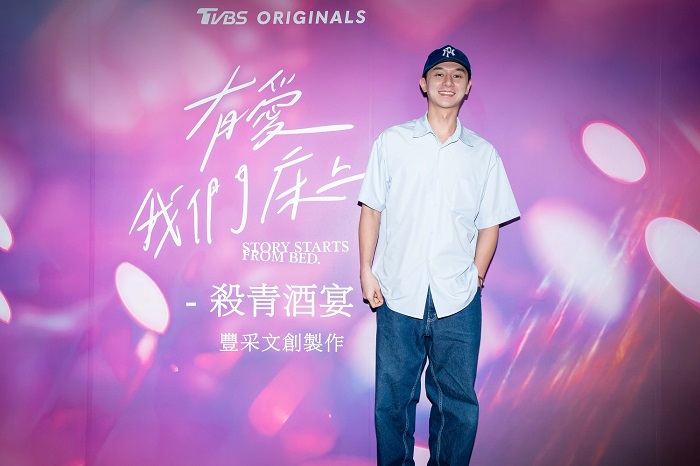 張軒睿難忘穿女裝在信義區拍戲。圖/tvbs