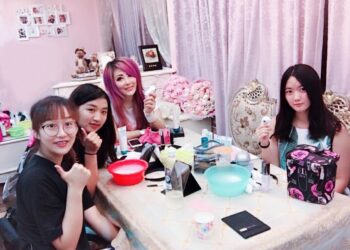 【團隊向前行】 沒有生養眾多，卻一堆人叫她老媽 玫琳凱首席督導陳法伶  用愛帶人、用心陪走