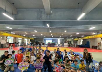 不只顏值高!正妹警察親授防身術 婦幼安全知識滿點