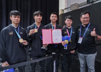 萊茵魯爾世大運》捷報! 桌球男團擊敗大魔王中國隊 奪得隊史首金