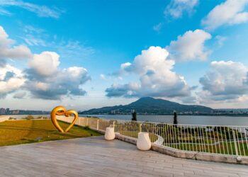 將捷金鬱金香酒店X天籟渡假酒店聯手推出「山海慢旅」住房專案 一次玩賞皇冠海岸山海風景