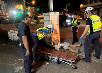 里港警深夜即時伸援手　協助氣喘發作婦人就醫