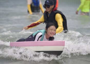 海口沙灘掀起夏日新風景 屏縣府攜手高科大推動水域安全